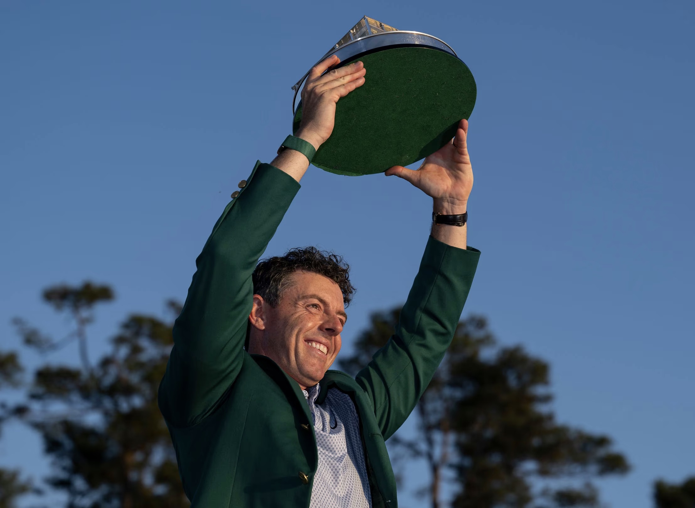 Rory McIlroy “十年磨兩件” 綠夾克 衛冕名人賽冠軍